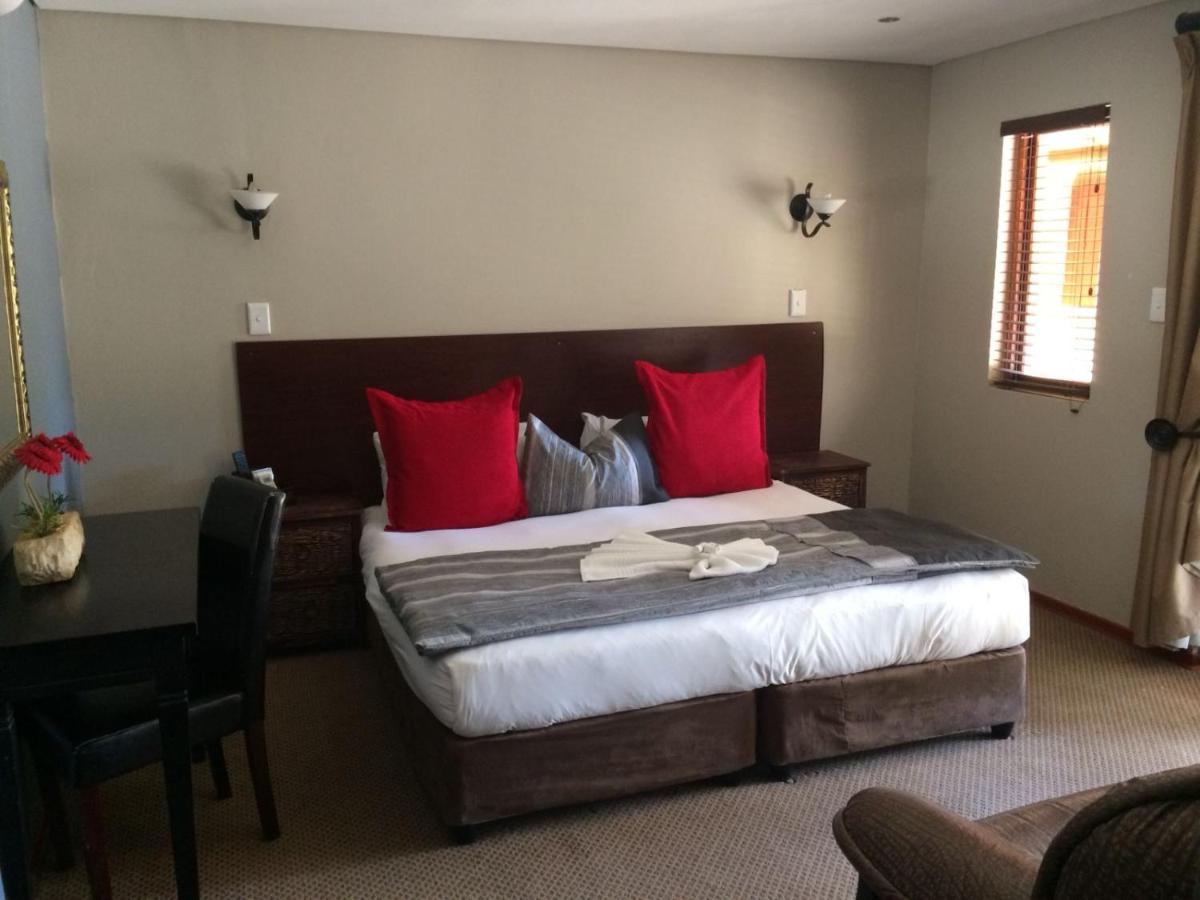 Monte Christo Country Lodge Μπλουμφοντέιν Εξωτερικό φωτογραφία